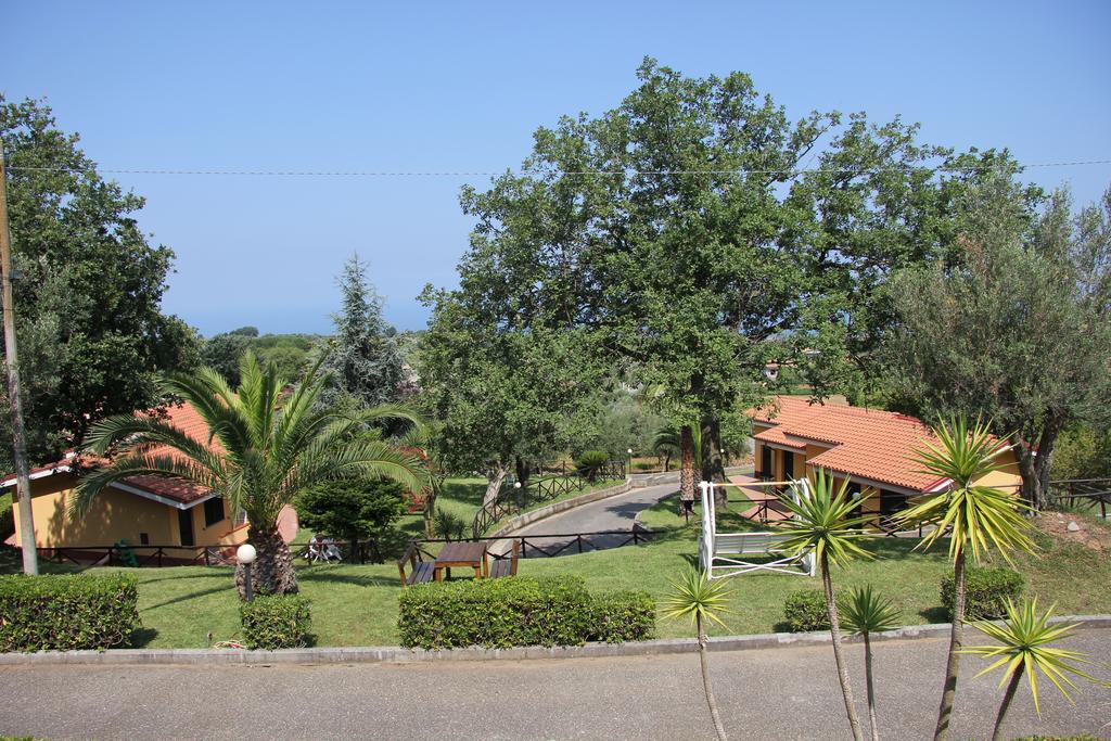 Borgo San Cosmo Tropea Bed & Breakfast Brattiro Exterior photo